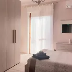 Attico Trilocale Con Solarium A Borghetto Santo Spirito