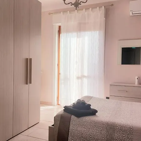 Attico Trilocale Con Solarium A Borghetto Santo Spirito